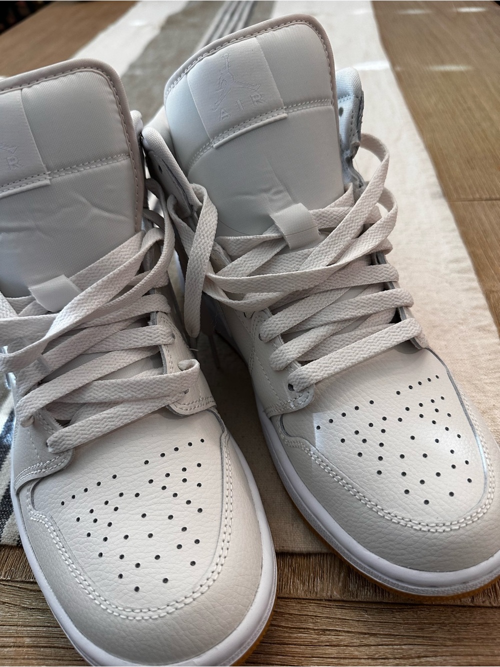 Air Jordan 1 Mid Phantom/Gum Light Brown/White